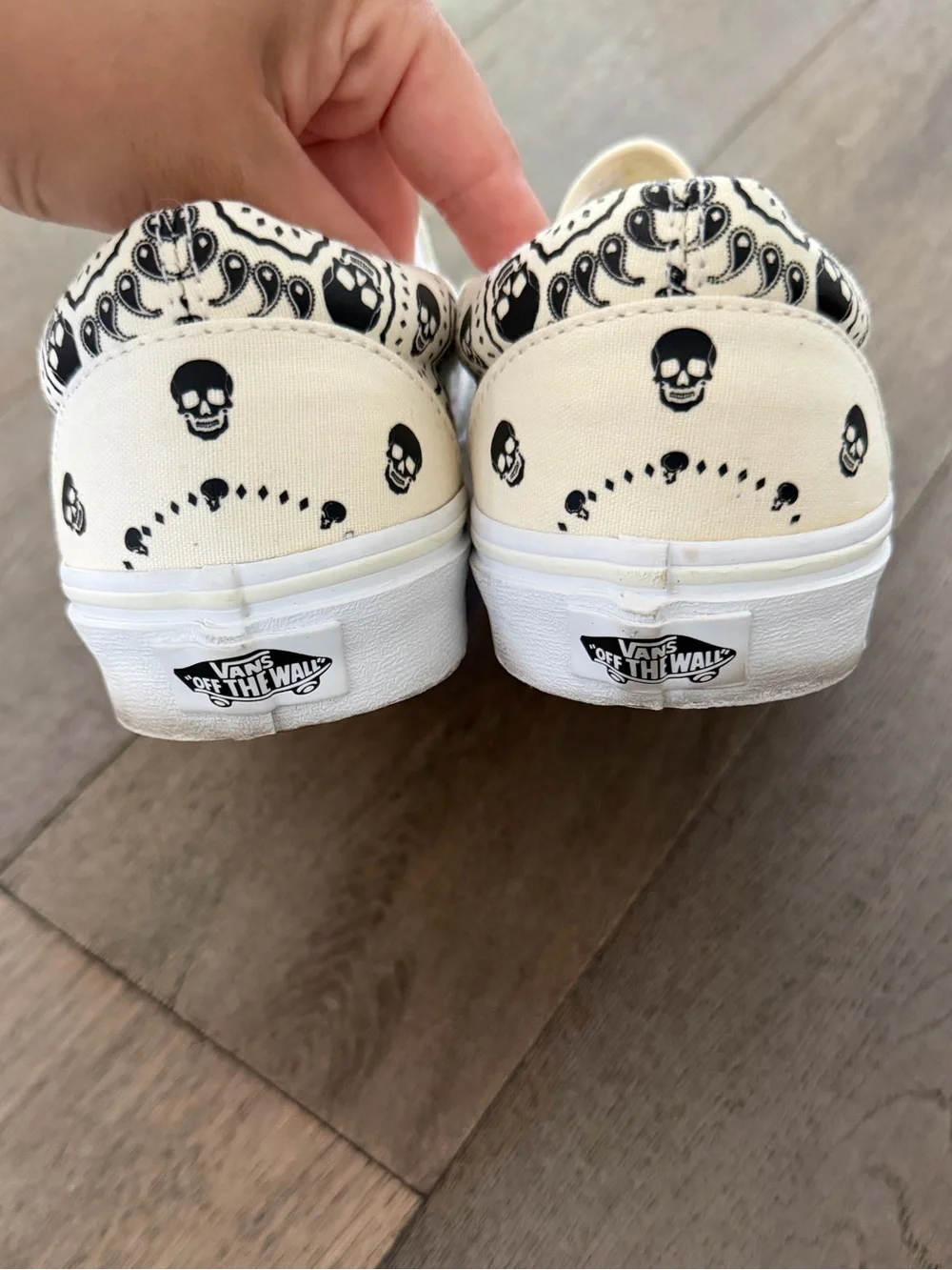 vans skate slip on skull bandana print